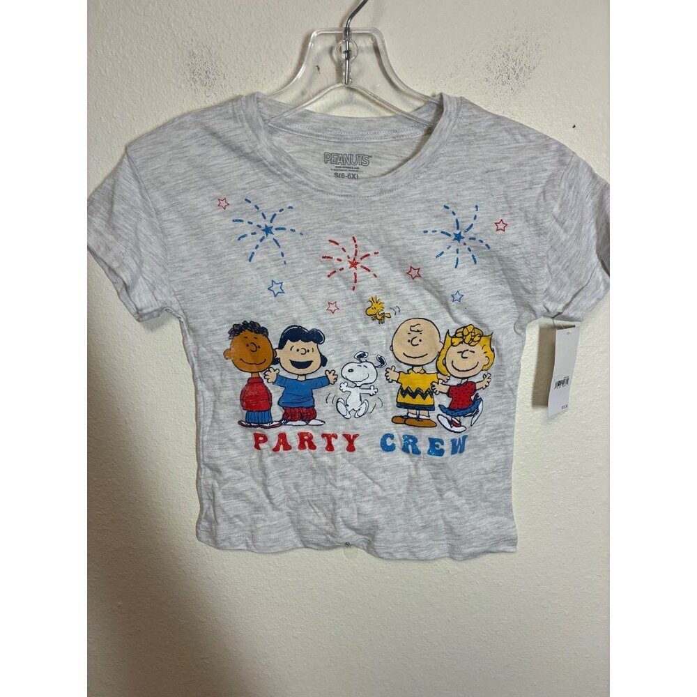 NWT Peanuts Charlie Brown T-Shirt Party Crew Fireworks Kids Sz Small (6/6X) BC10